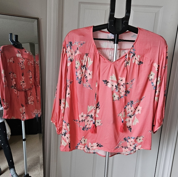 Tribal Jeans 3/4 sleeve Shirt with tie back for cinch waist - Picture 2 of 3